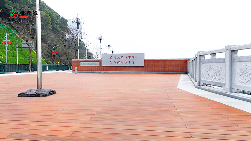 恰同學少年廣場