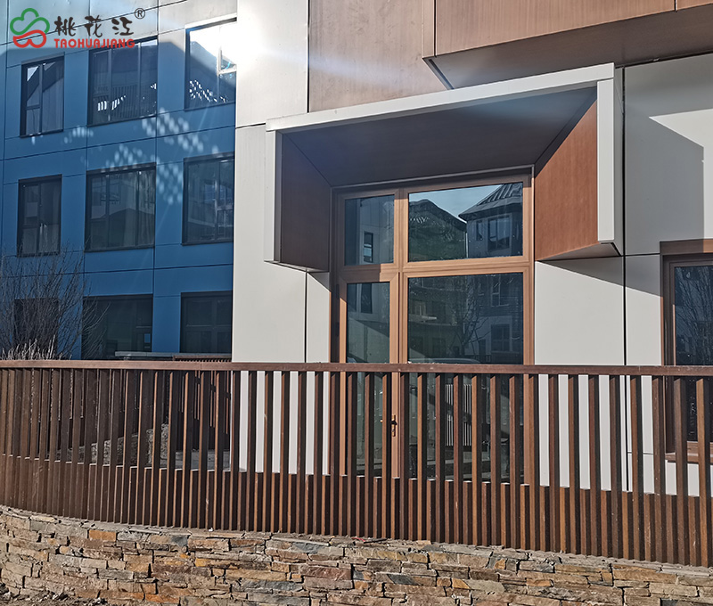 竹木護(hù)欄 竹木護(hù)欄